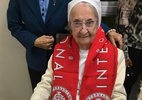 Mais velha do mundo, freira torce para o Inter e nasceu antes do clube - Divulgação/Internacional