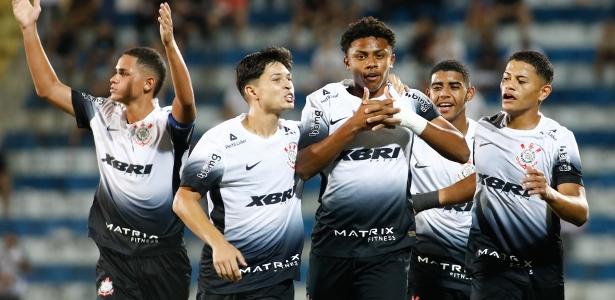 CORINTHIANS APOSTA NA BASE! Jovens talentos da Copinha serão aproveitados no profissional em 2025!