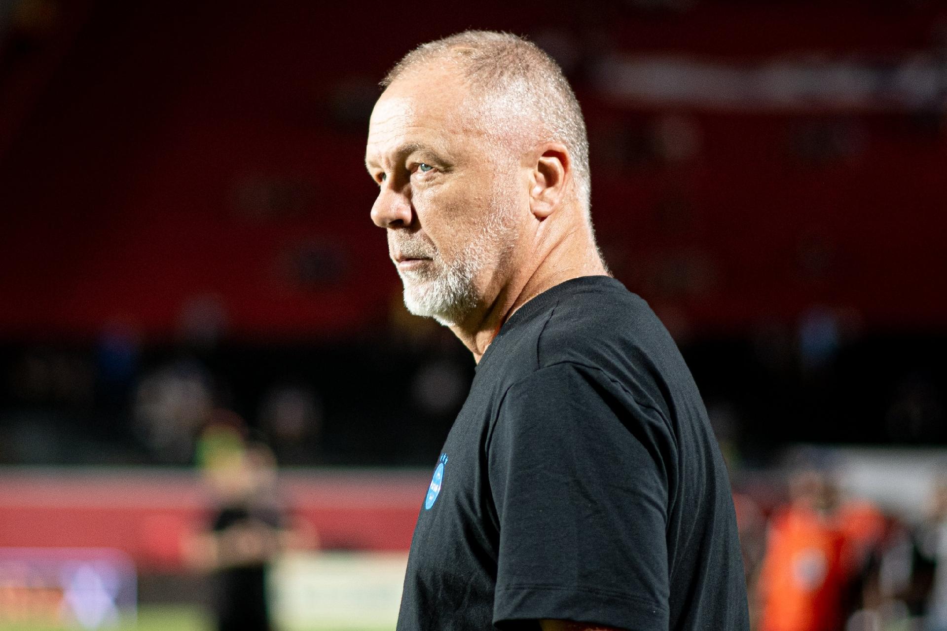 Mano Menezes, técnico do Grêmio, em jogo contra o Vitória, no Barradão,  pelo Brasileirão - undefined