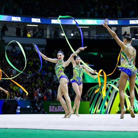 Conjunto do Brasil celebra após apresentação no Mundial de Ginástica Rítmica Conjunto do Brasil celebra após apresentação no Mundial de Ginástica Rítmica