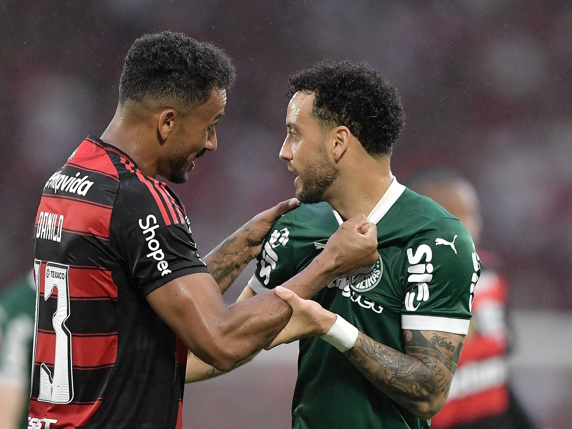 Qual sua opinião? CBF cogita apoiar mudança da final da Libertadores para o Brasil, diz Samir Xaud