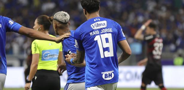 Tensão no Cruzeiro: Pereira e Kaio Jorge se estranham em cobrança pênalti