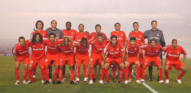 Jogadores do Internacional antes de final da Libertadores contra o São Paulo em 2006 - Antonio Gauderio / Folhapress 