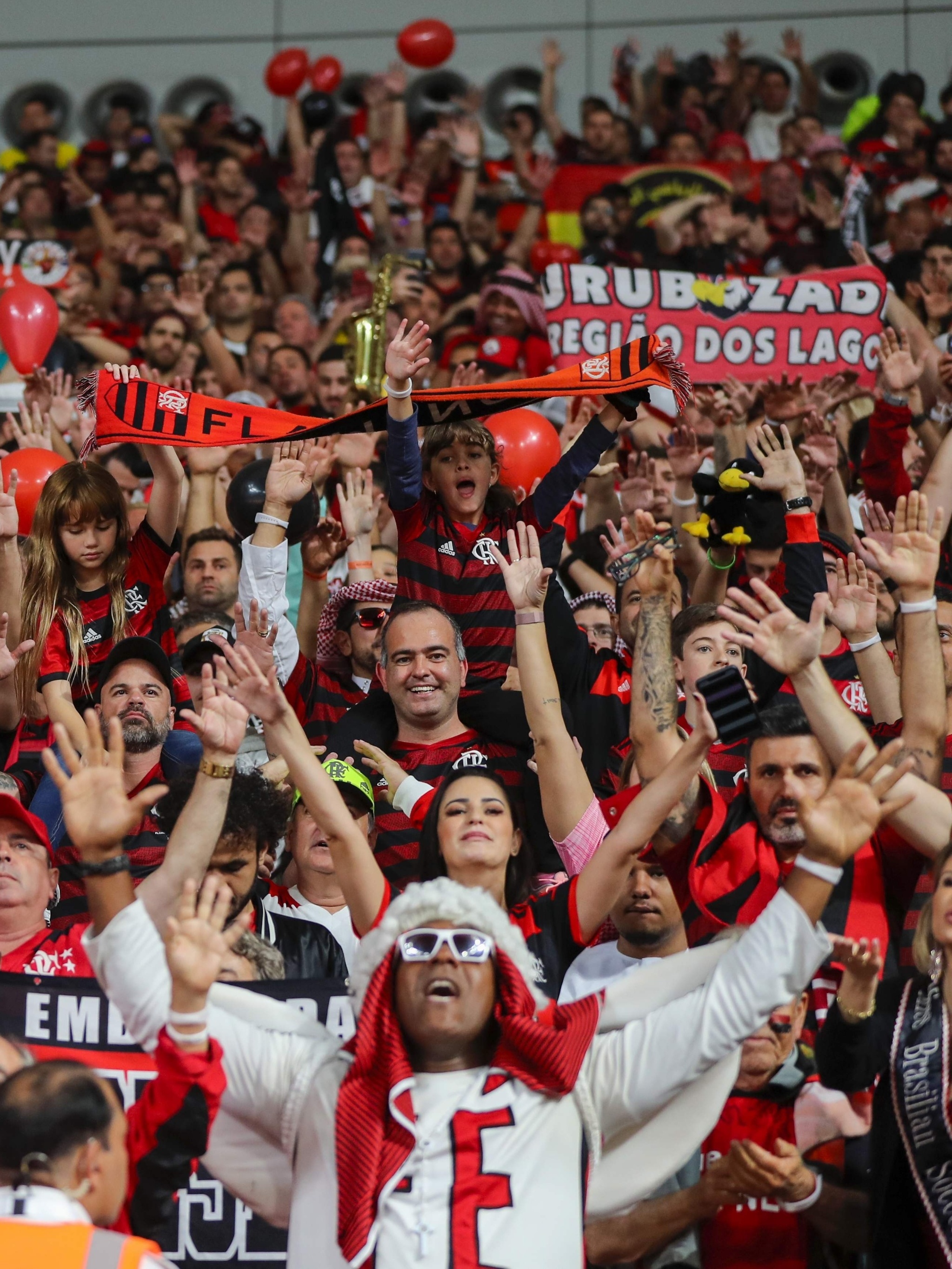 Torcida do Flamengo canta Palmeiras não tem mundial 