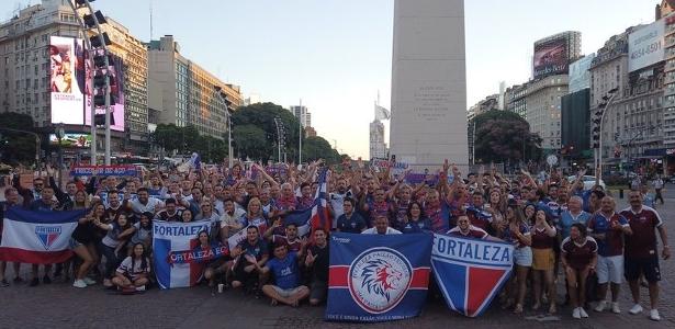Com Ceni, Fortaleza faz 1º jogo internacional e leva 2,5 mil pra Argentina