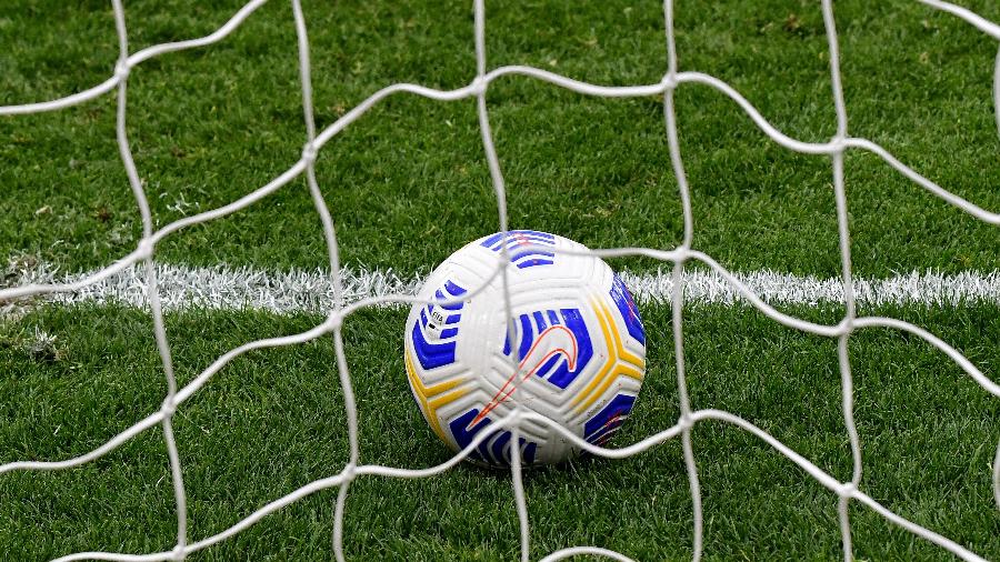 Bola de futebol no gol - Andrea Staccioli/Insidefoto/LightRocket via Getty Images