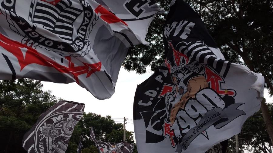 19.jun.2021. Torcida do Corinthians protesta contra gestão do clube - Reprodução/Instagram Pavilhão9
