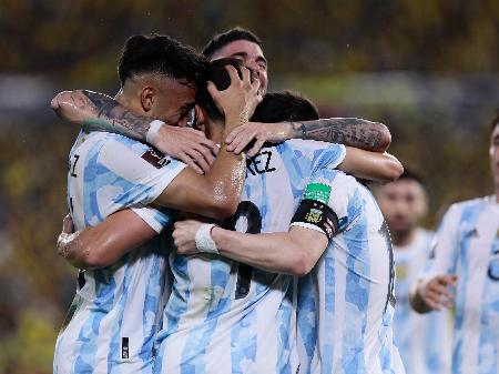 Futebol Brasil e Argentina empatam sem gols em jogo muito disputado pelas  Eliminatórias da Copa Seleção volta a jogar apenas em janeiro de 2022,  contra o Equador ‣ Portal Terra da Luz