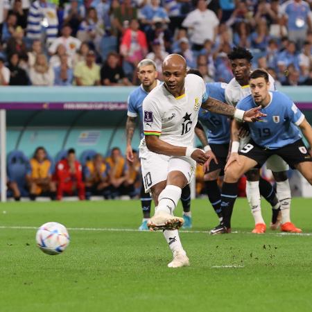 Andre Ayew, atacante de Gana, desperdiçou uma penalidade na partida contra o Uruguai - Anadolu Agency/Anadolu Agency via Getty Images