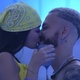 Fred Desimpedidos e Larissa se beijam em festa no Big Brother Brasil 23