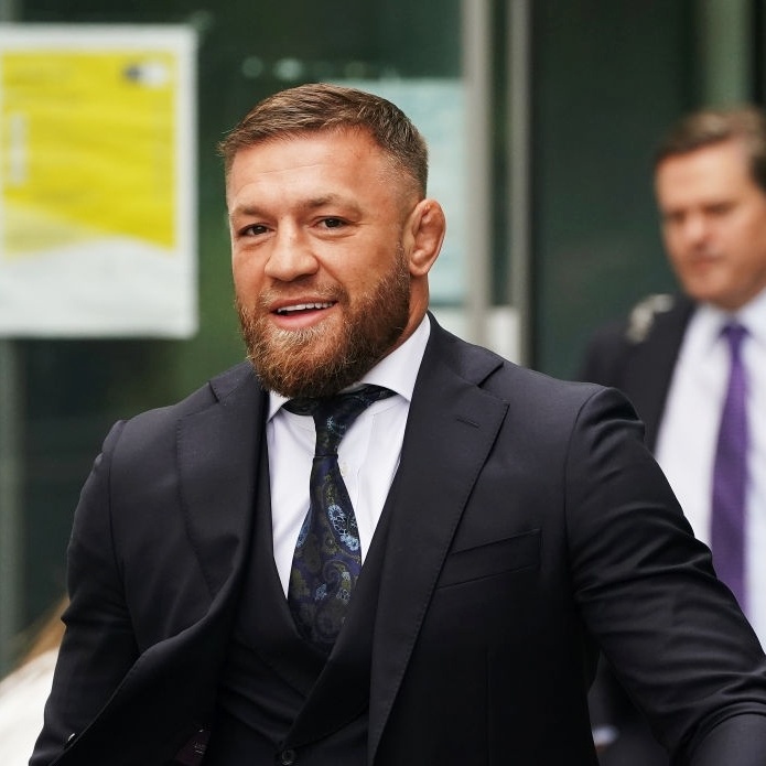 McGregor provoca Mayweather após briga com neto de mafioso - Ag. Fight –  MMA, UFC, Boxe e Mais