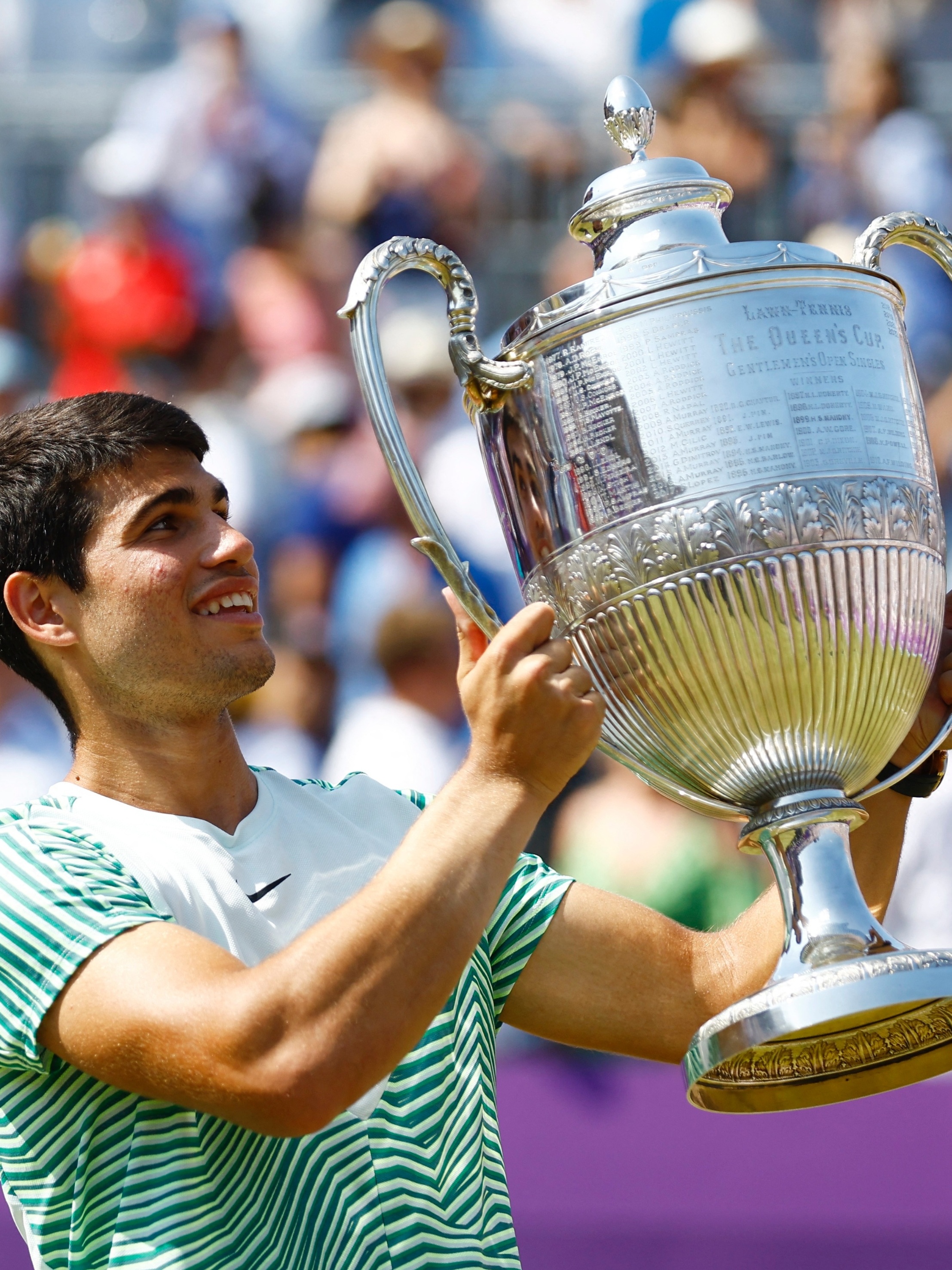 Alcaraz bate Dimitrov e vai às semifinais do ATP 500 de Queen's