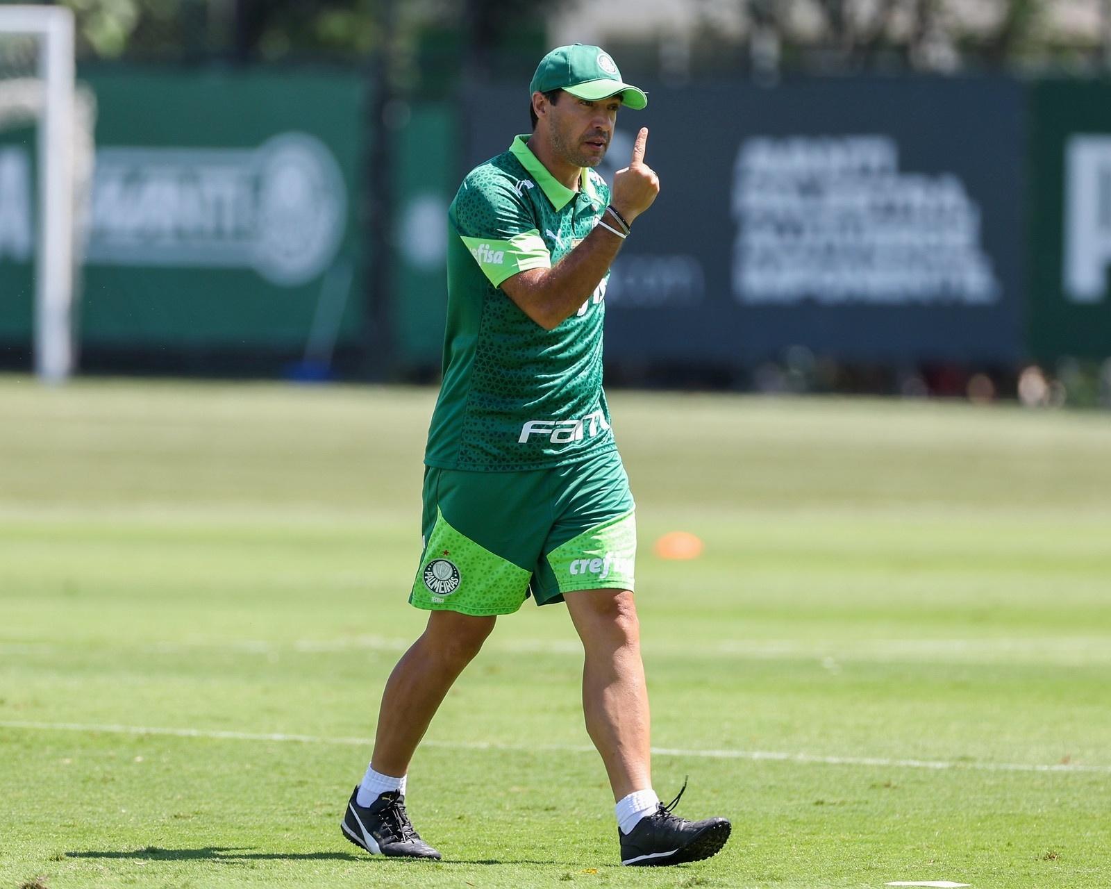 FORA DOS PLANOS! Abel Ferreira dá últimato e futuro de Rony e +1 seguem indefinidos