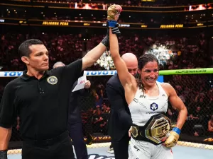 UFC 307: Julianna Peña vence Pennington, retoma cinturão e desafia Amanda Nunes