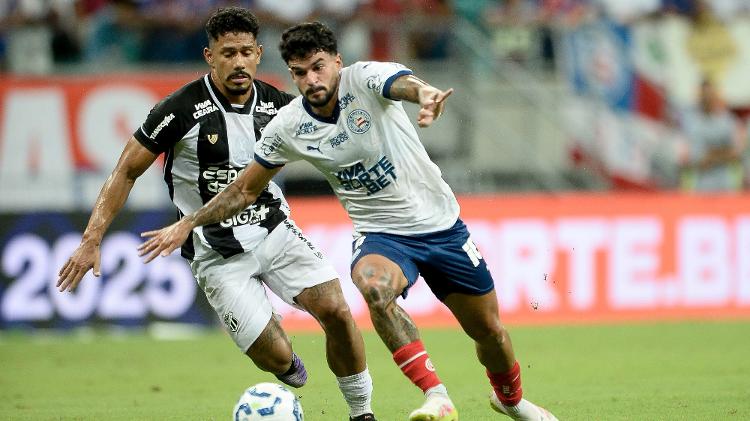 Cauly e Fernando Sobral em ação durante jogo entre Bahia e Ceará no Brasileirão Cauly e Fernando Sobral em ação durante jogo entre Bahia e Ceará no Brasileirão