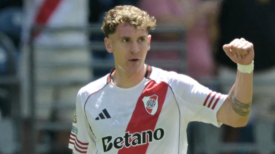 Colidio comemora gol marcado pelo River Plate contra o Urawa Reds no Mundial - JUAN MABROMATA/AFP