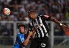 Erazo desfalca o Atlético-MG contra a Ponte e pode perder as Eliminatórias - AFP PHOTO / DOUGLAS MAGNO