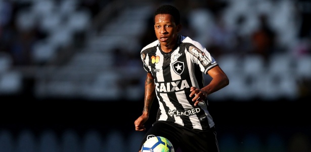 Bochecha em ação pelo Botafogo - VITOR SILVA/SSPRESS/BOTAFOGO