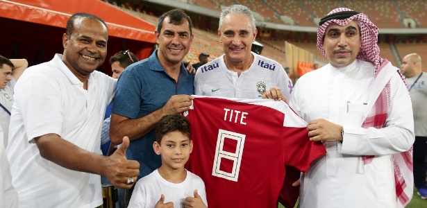 Fábio Carille conversou com Tite e ganhou convite para ir ao amistoso - Lucas Figueiredo/CBF