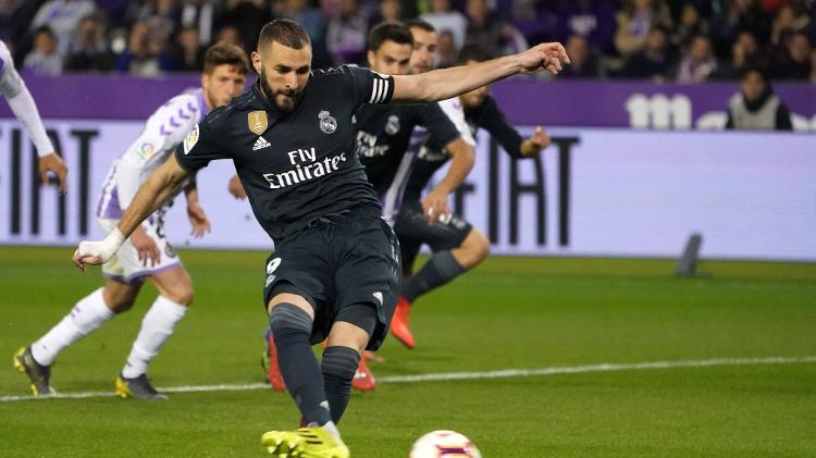 Benzema converte cobrança de pênalti contra Valladolid - CESAR MANSO / AFP - CESAR MANSO / AFP