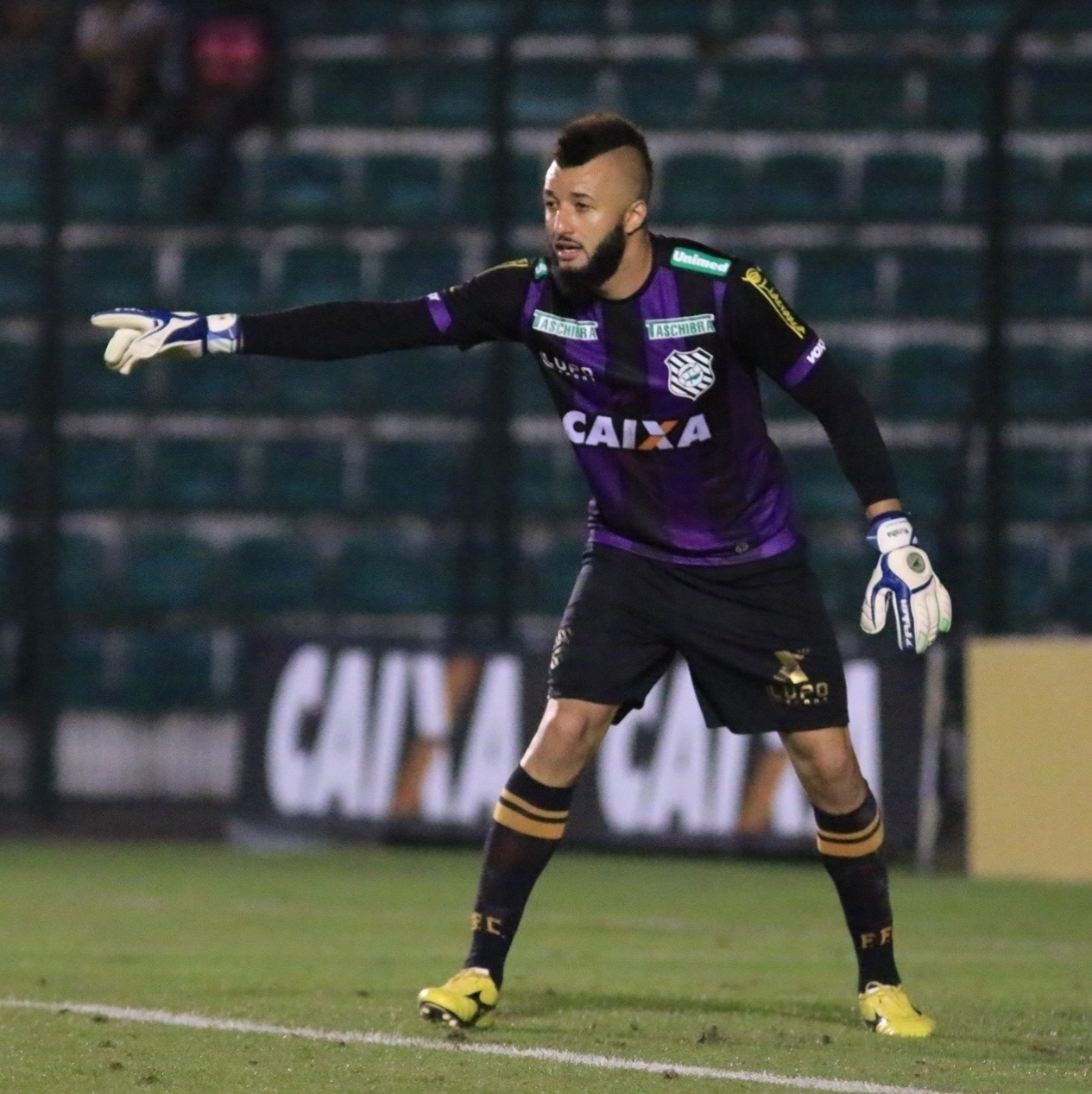 Prêmio Goal Brasil: Alex Muralha é eleito o melhor goleiro do