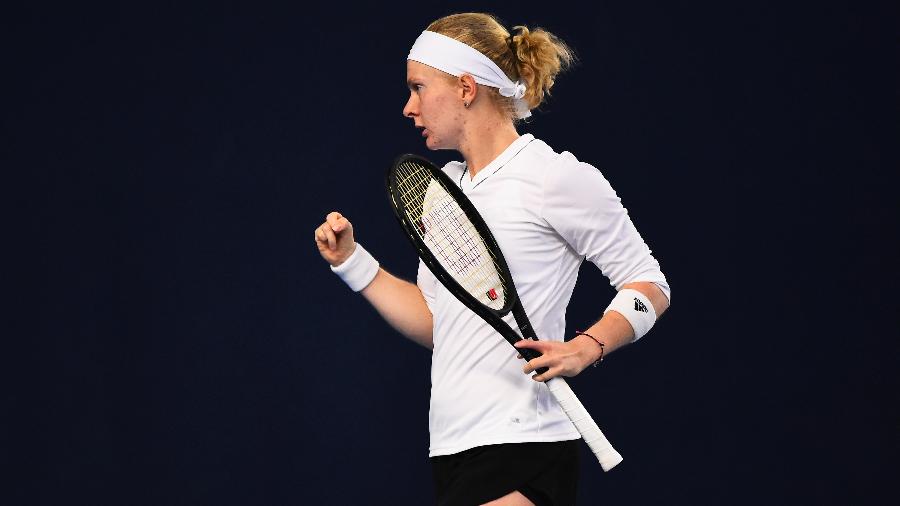 Conheça condição genética de tenista que tem quatro dedos em cada mão