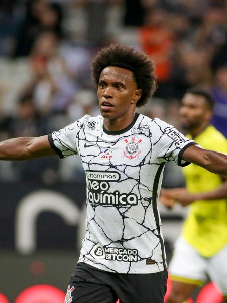 Willian comemora gol pelo Corinthians em 2022