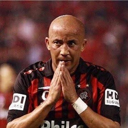 Alex Mineiro, ex-jogador do Athletico, foi preso em Minas Gerais