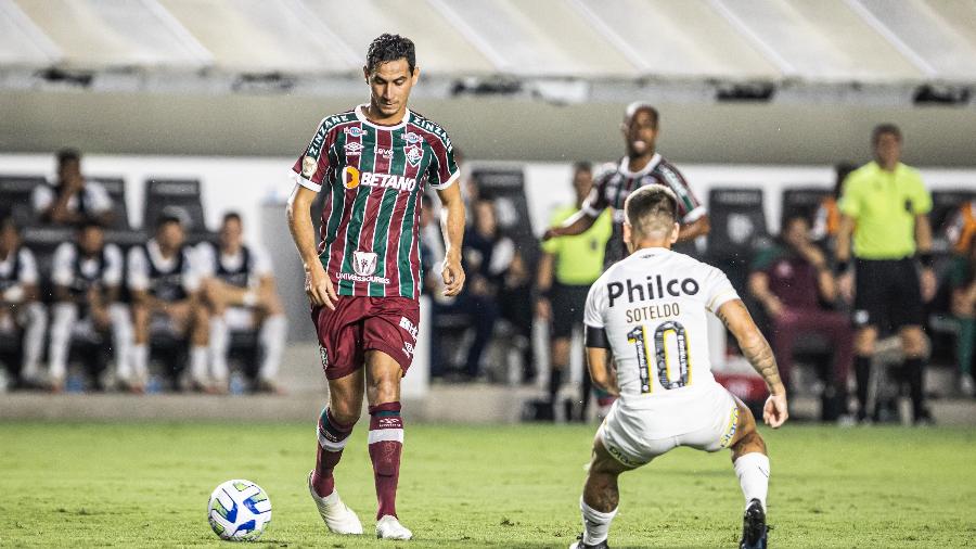 Ganso em ação durante Santos x Fluminense