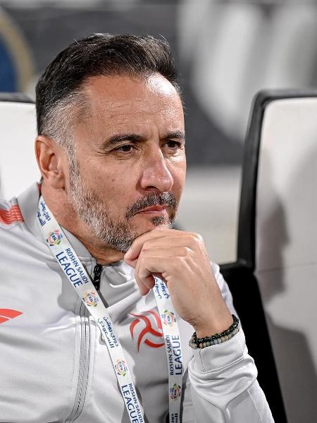 O técnico Vítor Pereira renovou com o Al-Shabab por mais uma temporada