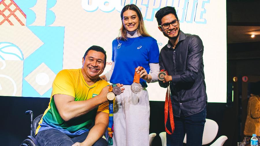 Clodoaldo Silva, Luiza Fiorese e Johansson Nascimento participam de debate na Casa UOL Esporte