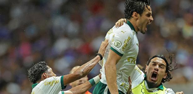 Veiga se destaca como principal goleador no Brasileirão desde setembro no Palmeiras.