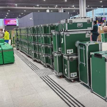 Bagagens do Palmeiras no aeroporto rumo aos Estados Unidos para o Mundial - Reprodução