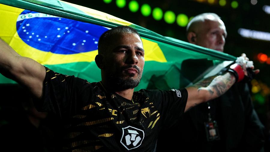 Ufc Flash Transmissão ao vivo de Joshua Van x Alex Pantoja pelo UFC 331: veja ...