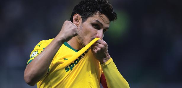 Veiga celebra fim do jejum de gols pelo Palmeiras: 'convivi com dores'