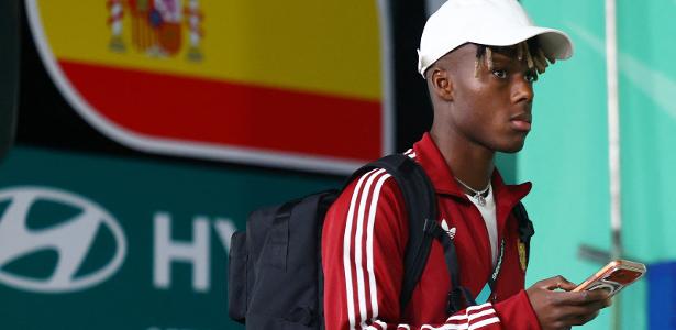 Espanha confirma lesões nos atacantes Nico Williams e Yeremi Pino