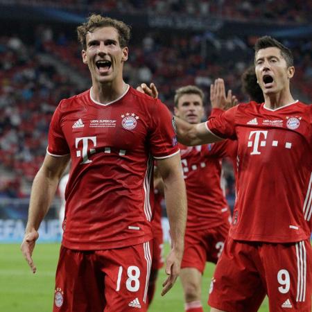 Goretzka comemora gol do Bayern de Munique contra o Sevilla na Supercopa da Uefa - BERNADETT SZABO / POOL / AFP