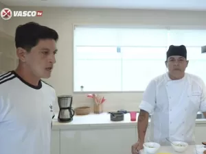 Germán Cano e o chef Charles: atacante contratou profissional para seguir dieta regrada em casa - Reprodução / Vasco TV - Reprodução / Vasco TV