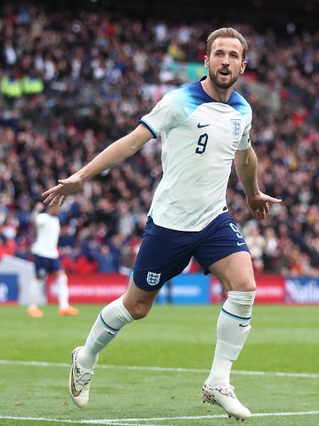 Harry Kane comemora gol da Inglaterra