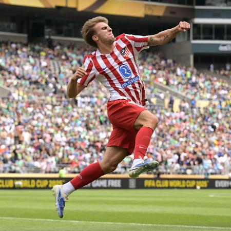 Barrios, do Atlético de Madri, comemora gol marcado contra o Seattle Sounders, pelo Mundial de Clubes Barrios, do Atlético de Madri, comemora gol marcado contra o Seattle Sounders, pelo Mundial de Clubes