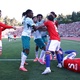 Zagueiro de Portugal defende companheiro ap&oacute;s briga em jogo: 'Fui ajudar'