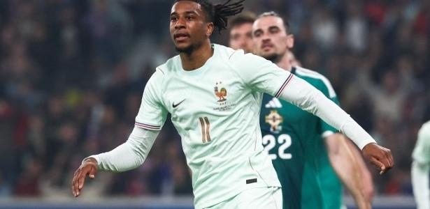 França brilha com hat-trick de Olise e vence Irlanda do Norte antes da Copa do Mundo