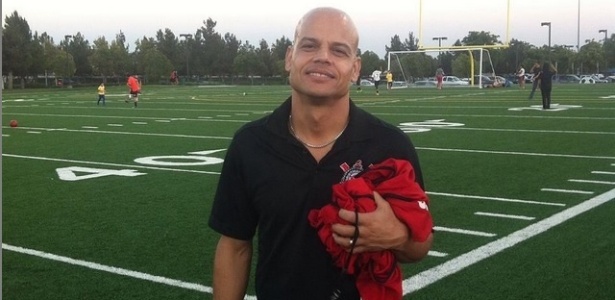 Robert é treinador no Corinthians USA, localizado na Califórnia, nos Estados Unidos - Arquivo pessoal
