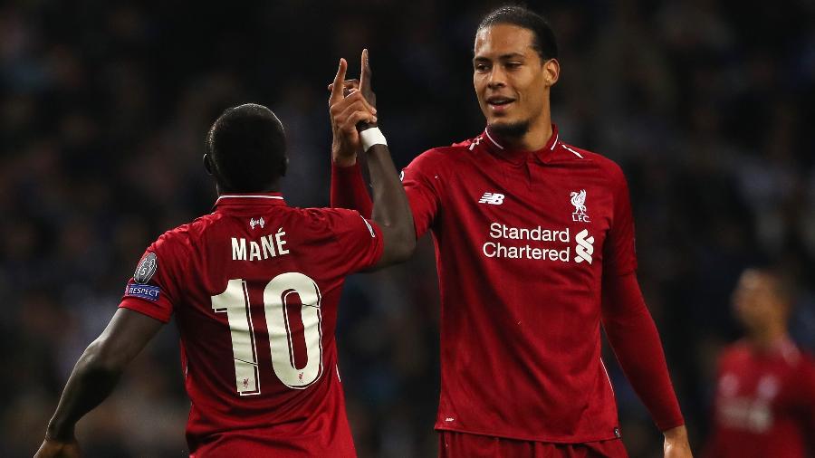Mané e Van Dijk do Liverpool, que enfrentará amanhã o Leed United, pelo Campeonato Inglês - Matthew Ashton - AMA/Getty Images
