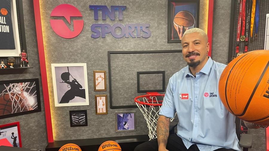 Fernando Medeiros é comentarista das transmissões da NBA no TNT Sports - TNT Sports