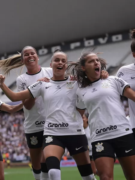 Corinthians on X: O Sport Club Corinthians Paulista, por meio do  Departamento de Responsabilidade Social e Cidadania e do Departamento de Futebol  Feminino, vai doar 20% da renda bruta do jogo contra