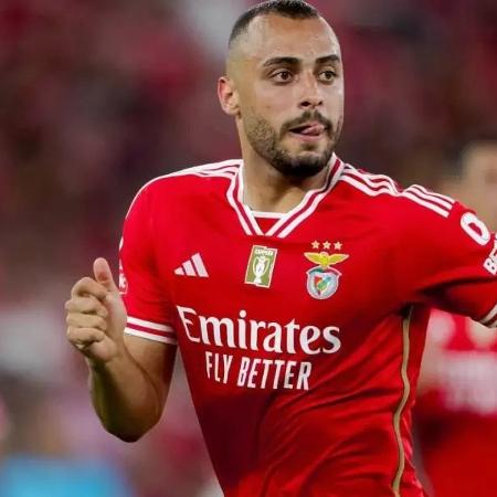 Arthur Cabral está sem espaço no Benfica