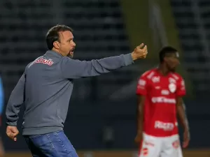 Técnico campeão no Aspirantes deixa Bragantino: 'Sequência na carreira'