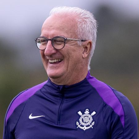 Dorival Júnior, técnico do Corinthians, durante treino no CT Dr. Joaquim Grava - Rodrigo Coca/Ag. Corinthians