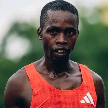 Joshua Kogo vence Maratona do RJ Joshua Kogo vence Maratona do RJ